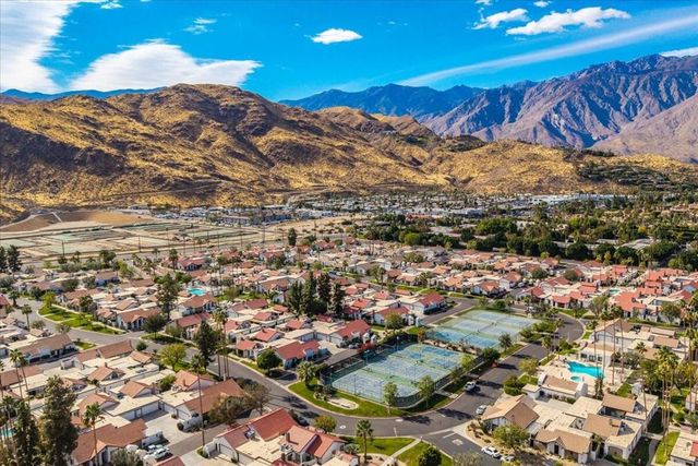 2389 E Miramonte Circle B, Palm Springs, CA 92264