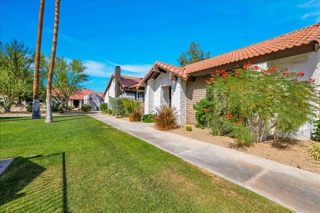 2389 E Miramonte Circle B, Palm Springs, CA 92264