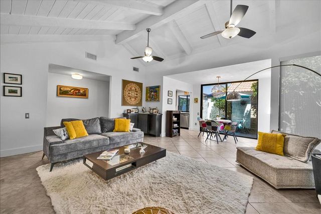 2389 E Miramonte Circle B, Palm Springs, CA 92264