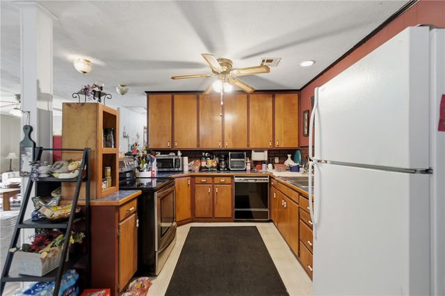 1057 Mundell Road, Eureka Springs, AR 72631