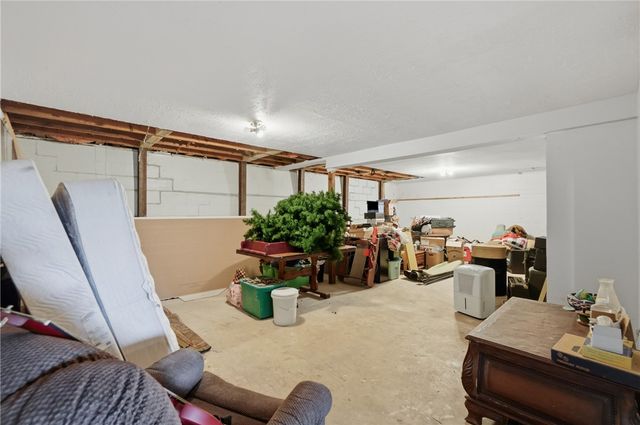 1057 Mundell Road, Eureka Springs, AR 72631