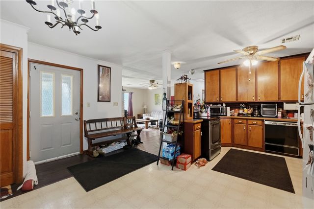 1057 Mundell Road, Eureka Springs, AR 72631