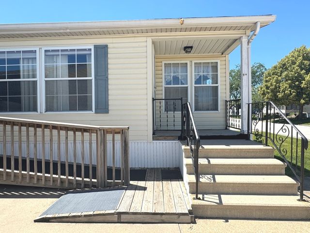 155 Scarlet Drive 155, Manteno, IL 60950