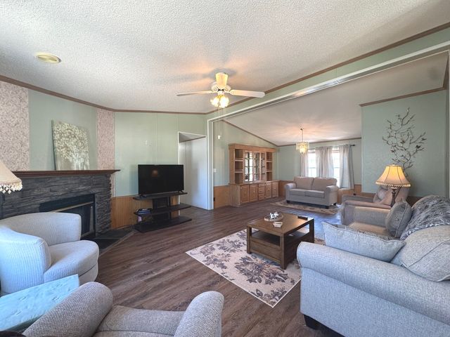 155 Scarlet Drive 155, Manteno, IL 60950