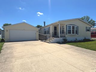 155 Scarlet Drive 155, Manteno, IL 60950