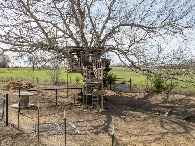 2860 Fm 66, Waxahachie, TX 75167