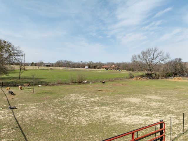 2860 Fm 66, Waxahachie, TX 75167
