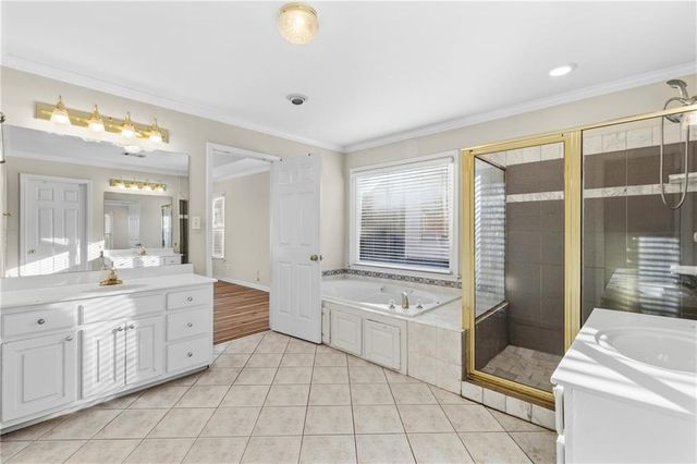 991 Bay Pointe Way SW, Lilburn, GA 30047