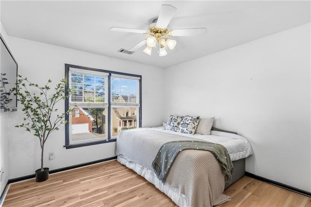 991 Bay Pointe Way SW, Lilburn, GA 30047