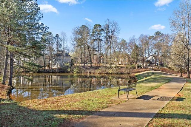 991 Bay Pointe Way SW, Lilburn, GA 30047