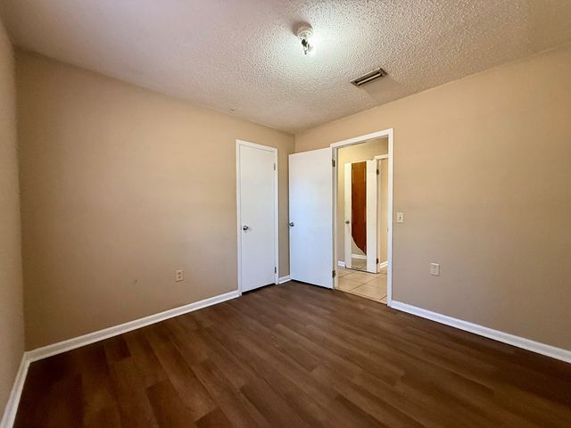 210 Davenport, Headland, AL 36345