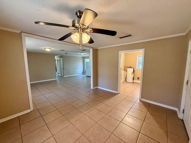 210 Davenport, Headland, AL 36345