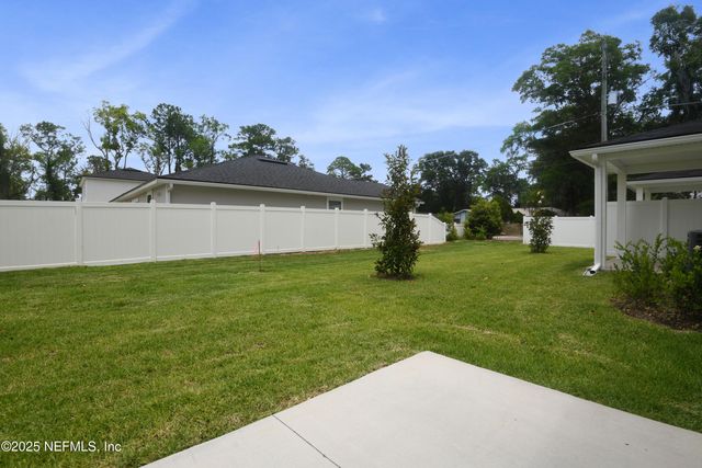 6015 ORACLE Court, Jacksonville, FL 32205