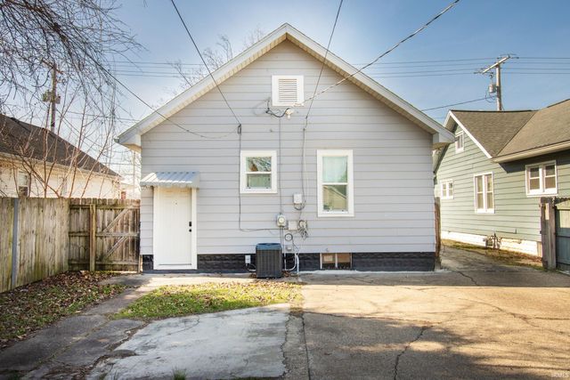 2013 Stringtown Road, Evansville, IN 47711