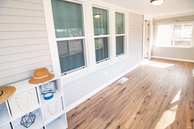 2013 Stringtown Road, Evansville, IN 47711