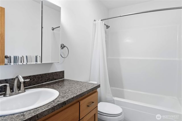 58 Alger Creek Heights Road, Cathlamet, WA 98612