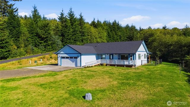 58 Alger Creek Heights Road, Cathlamet, WA 98612