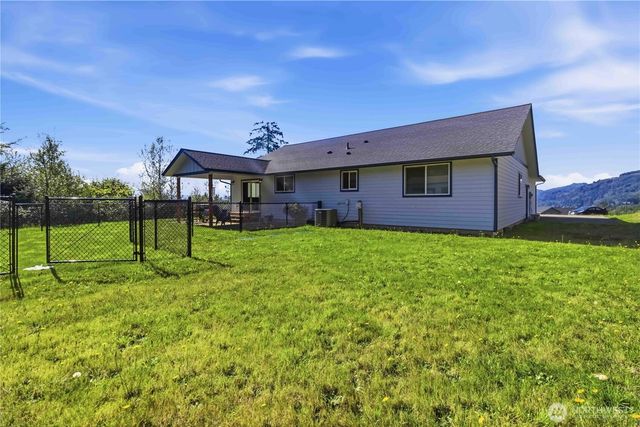 58 Alger Creek Heights Road, Cathlamet, WA 98612
