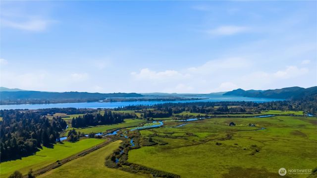 58 Alger Creek Heights Road, Cathlamet, WA 98612