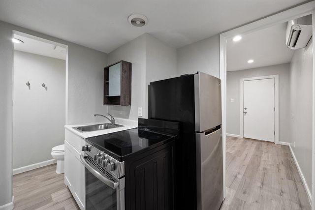 3025 N 32nd Street Apt 34, Phoenix, AZ 85018