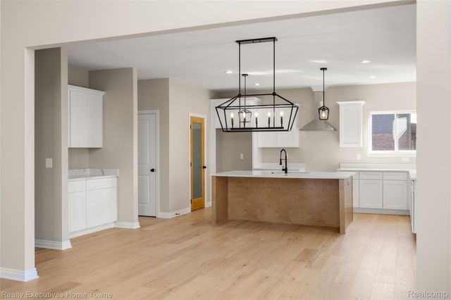 35962 Cascade Drive, New Baltimore, MI 48047