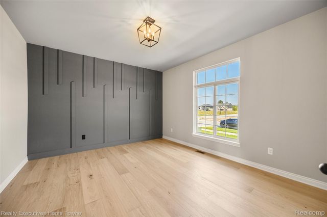 35962 Cascade Drive, New Baltimore, MI 48047