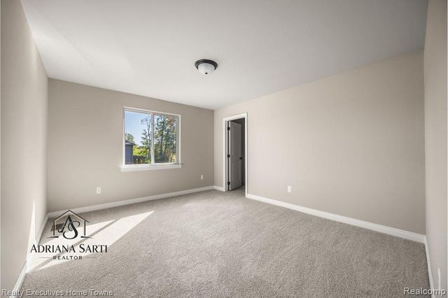 35962 Cascade Drive, New Baltimore, MI 48047