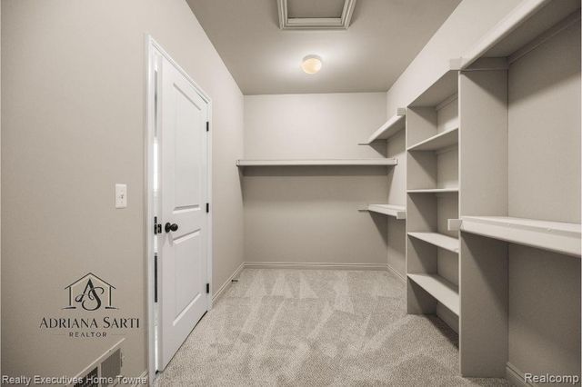 35962 Cascade Drive, New Baltimore, MI 48047
