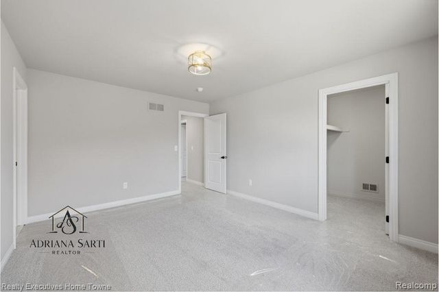 35962 Cascade Drive, New Baltimore, MI 48047