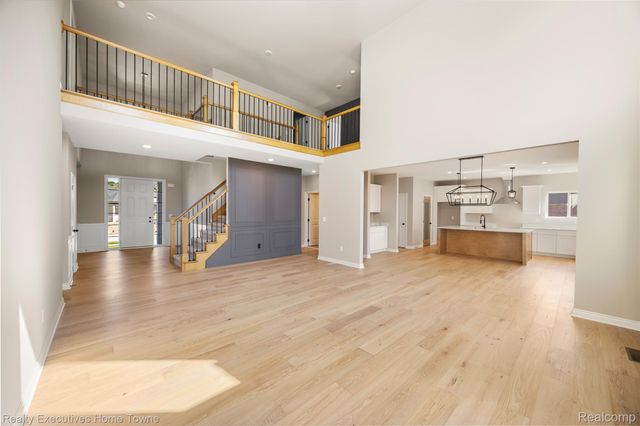 35962 Cascade Drive, New Baltimore, MI 48047