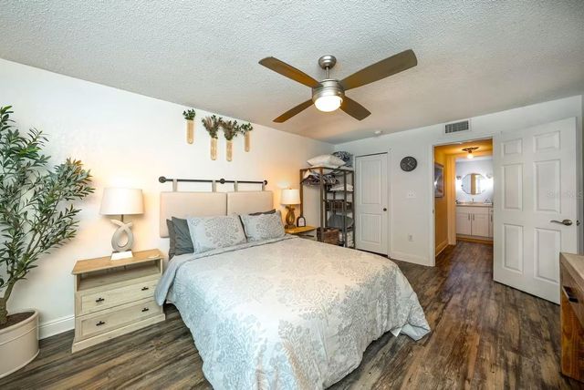 17035 GULF BOULEVARD 216, St Petersburg, FL 33708