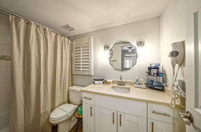 17035 GULF BOULEVARD 216, St Petersburg, FL 33708