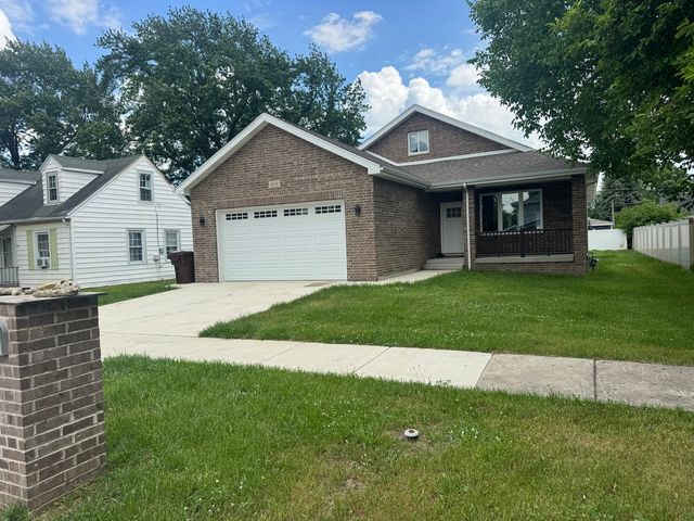 6939 W 95th Place, Oak Lawn, IL 60453