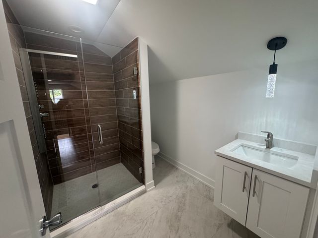 6939 W 95th Place, Oak Lawn, IL 60453