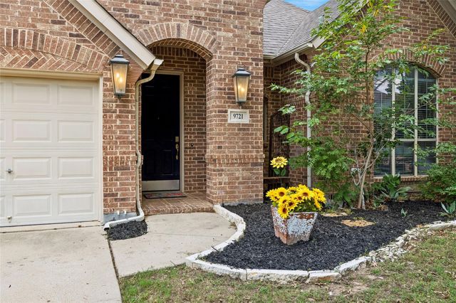 9721 Sam Bass Trail, Fort Worth, TX 76244