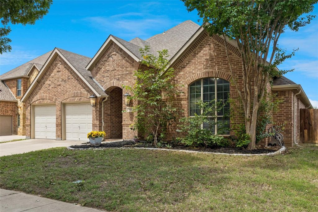 9721 Sam Bass Trail, Fort Worth, TX 76244