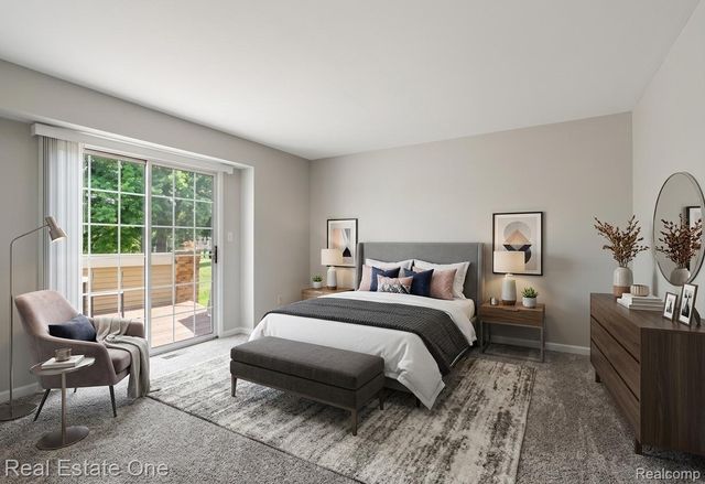 6617 Chimney Sweep, West Bloomfield Charter Township, MI 48322
