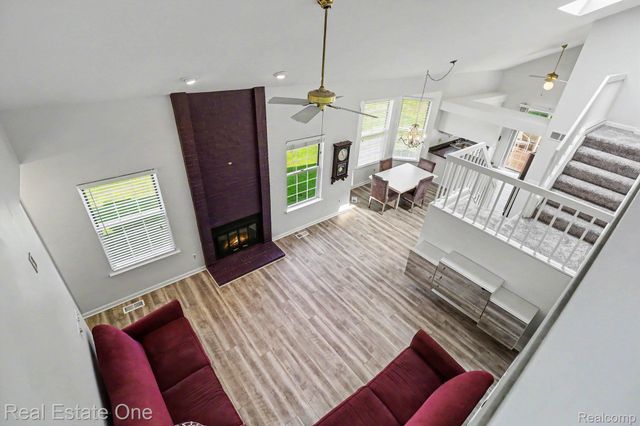 6617 Chimney Sweep, West Bloomfield Charter Township, MI 48322