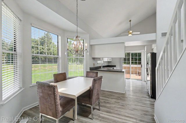 6617 Chimney Sweep, West Bloomfield Charter Township, MI 48322