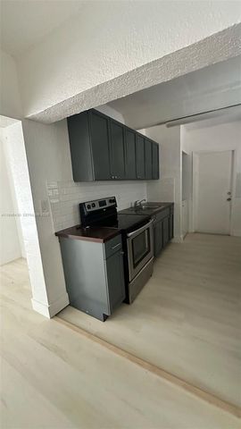 715 SW 6th St, Dania Beach, FL 33004