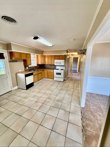 4691 Hwy 1, Raceland, LA 70394