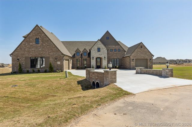 10859 N 83rd East Court, Owasso, OK 74055