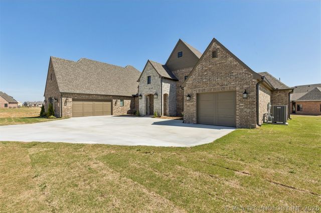 10859 N 83rd East Court, Owasso, OK 74055