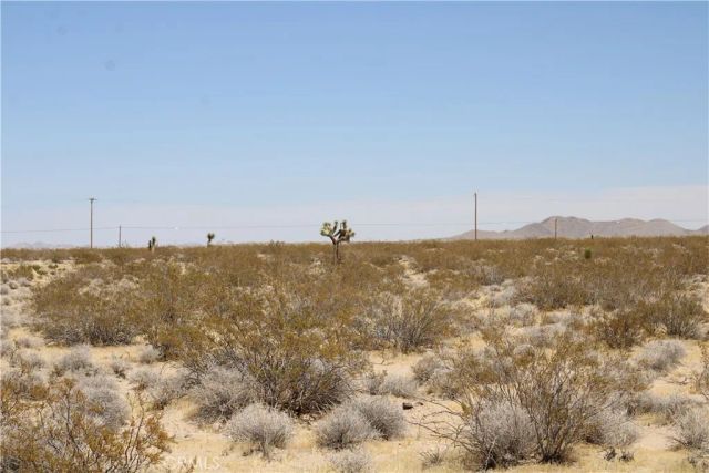 9 Camp Rock, Lucerne Valley, CA 92356
