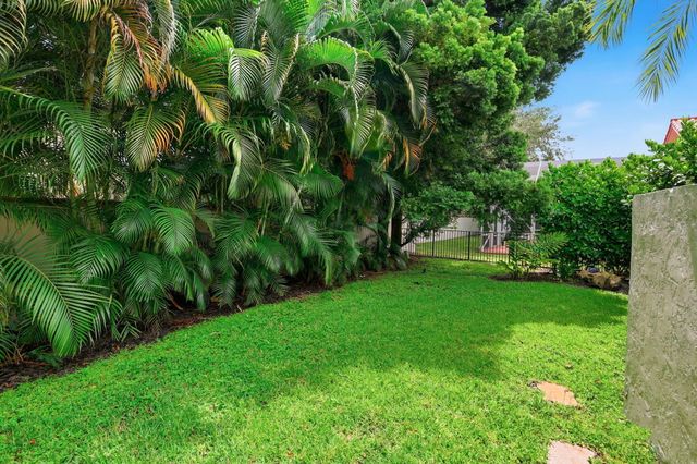 2302 NW 66th Drive, Boca Raton, FL 33496
