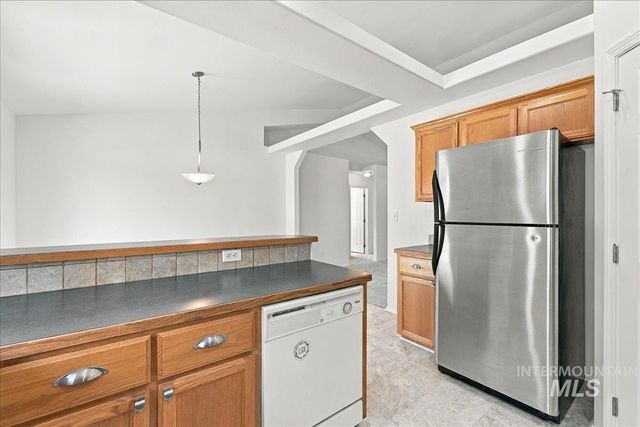 5782 S Staaten Ave, Boise, ID 83709