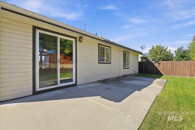5782 S Staaten Ave, Boise, ID 83709