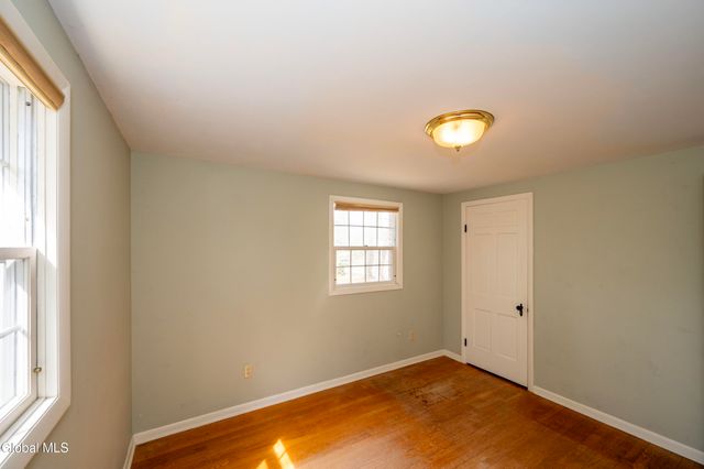 33 Casablanca Court, Clifton Park, NY 12065