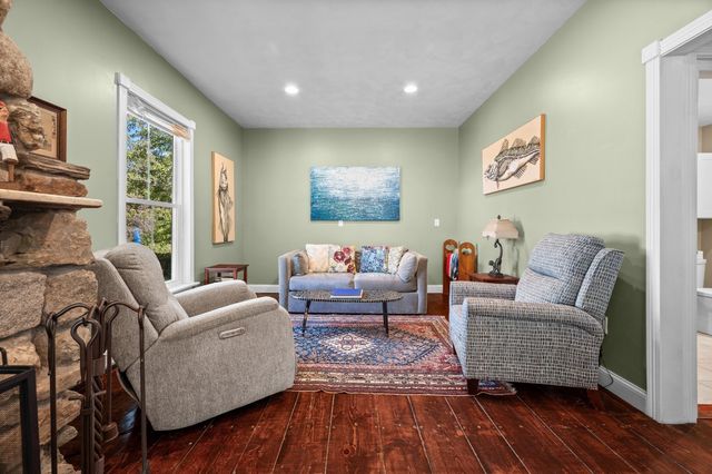 181 Main, Kingston, NH 03848