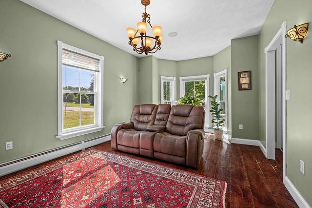 181 Main, Kingston, NH 03848